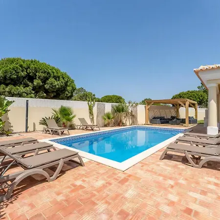 Spectacular Modern House Pool Bbq فيلة *